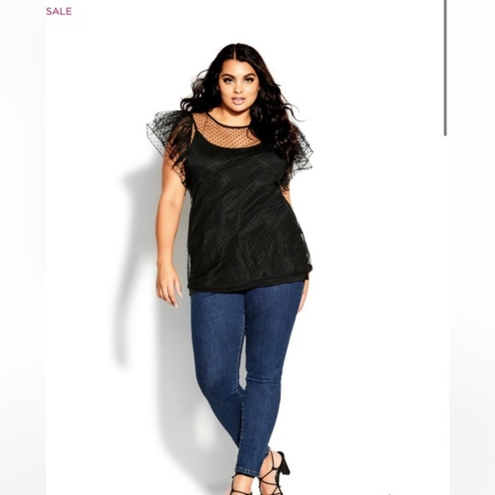 City Chic Spotty Time top in black, short frilled sleeves, dobby spot top Size22 - Picture 5 of 14